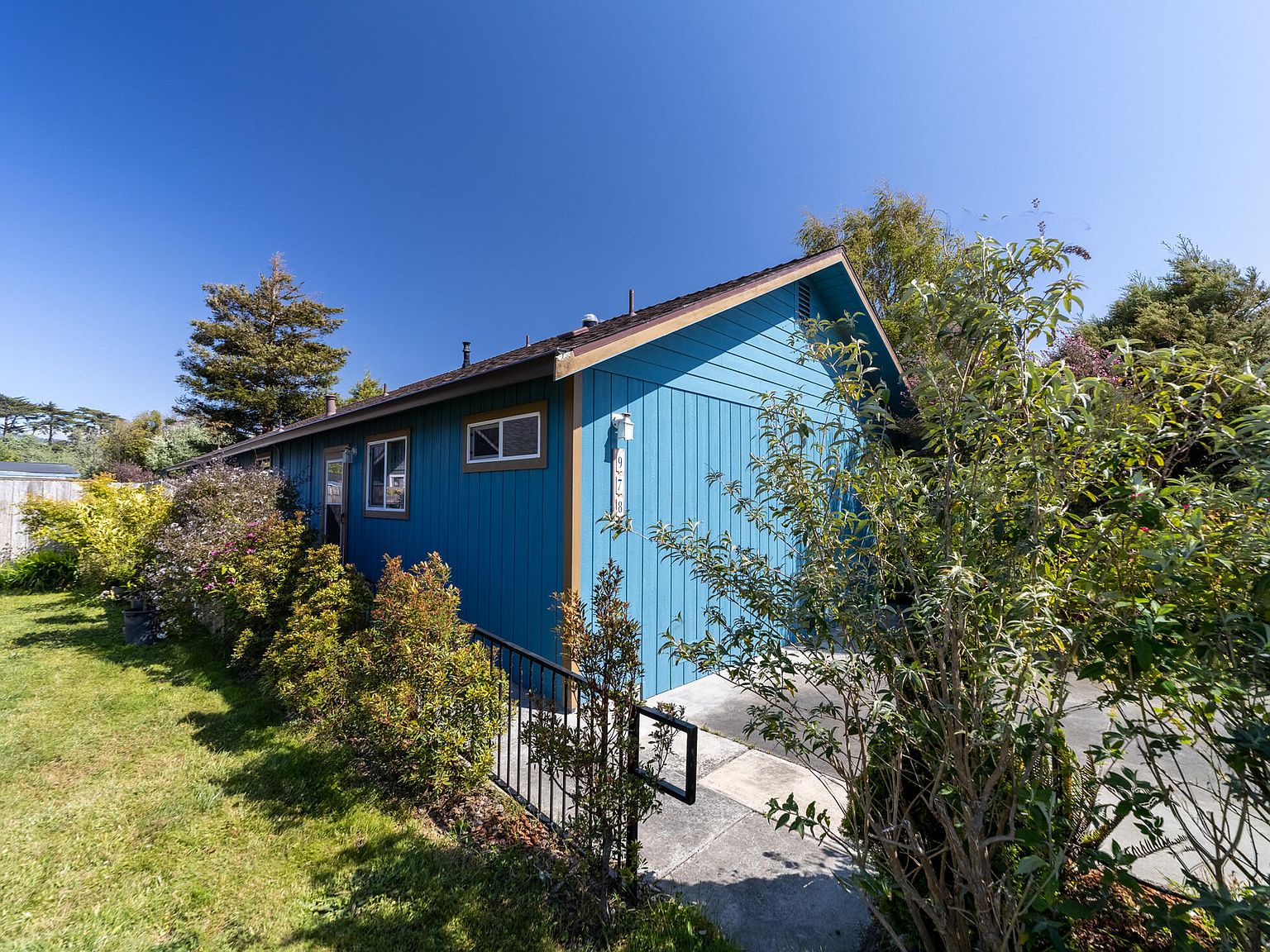 978 Villa Way, Arcata, CA 95521 | Zillow