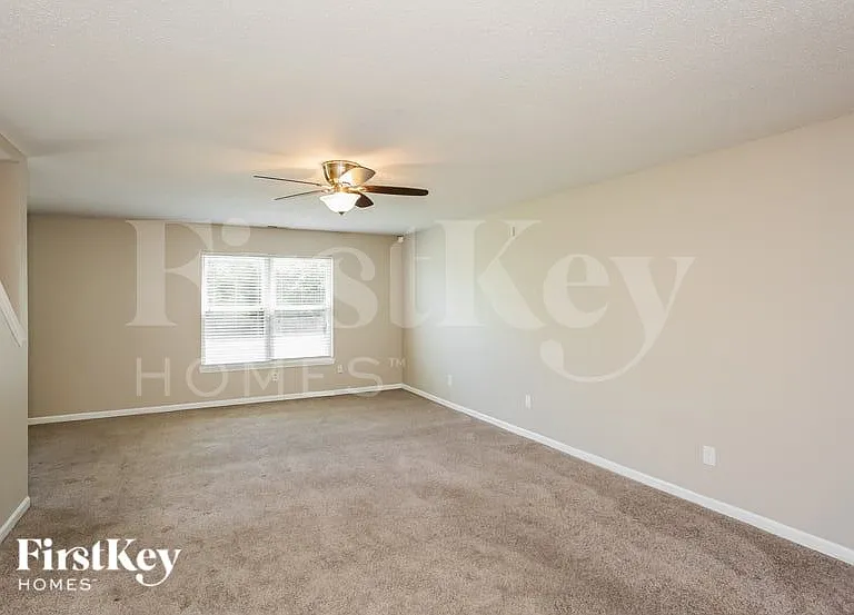 5971 Liverpool Ln — Photo 4
