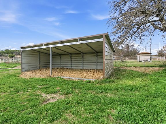 5th image of 301 Calhoun Bnd