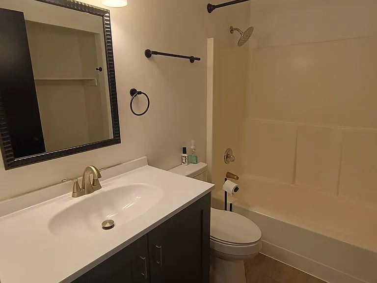 7376 Haynes Ln NE #7376 — Photo 12