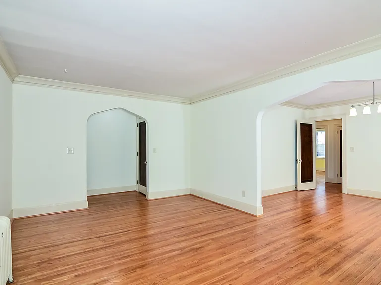 969 Saint Clair Ave #1 — Photo 8