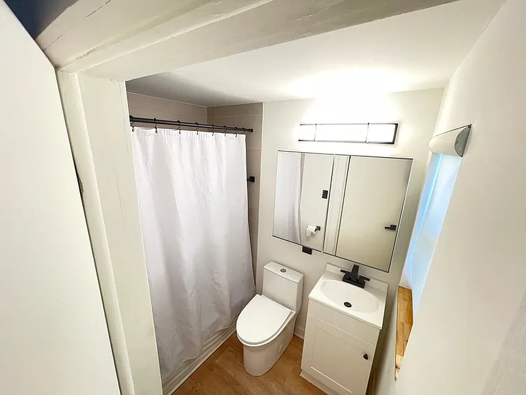 4215 Sheridan Ave #9 — Photo 10