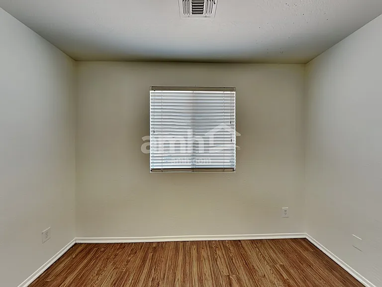 5211 W Warner St — Photo 20
