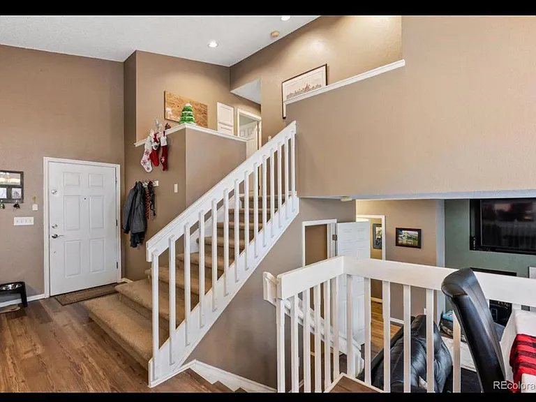 8705 Katherine Ct — Photo 6