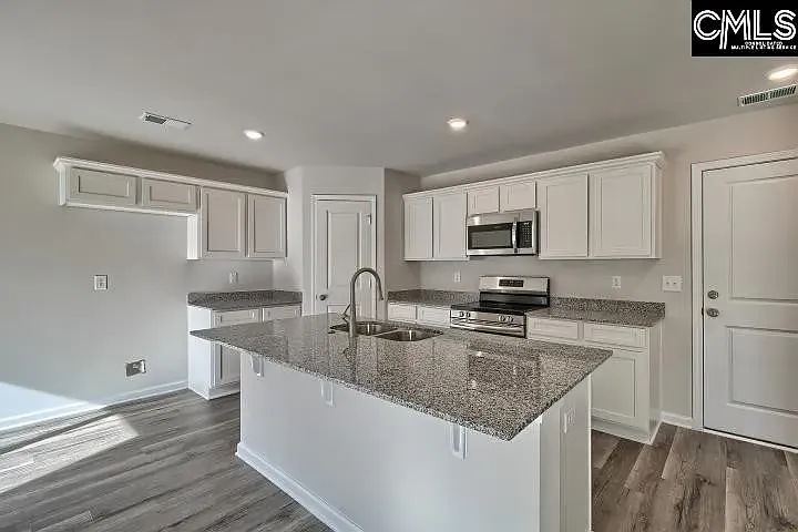 462 Middlebury Ln — Photo 19