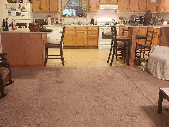 2nd image of 8026 Royal Oak Rd