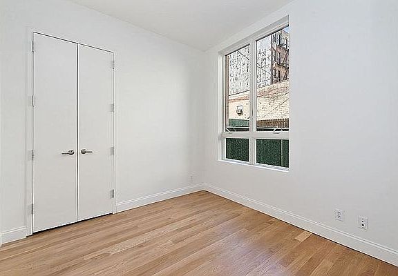 5th image of 82 Marcy Ave APT 1B