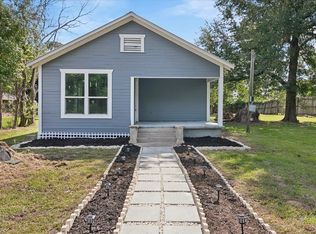 305 Rhode Island St, Orange, TX 77630