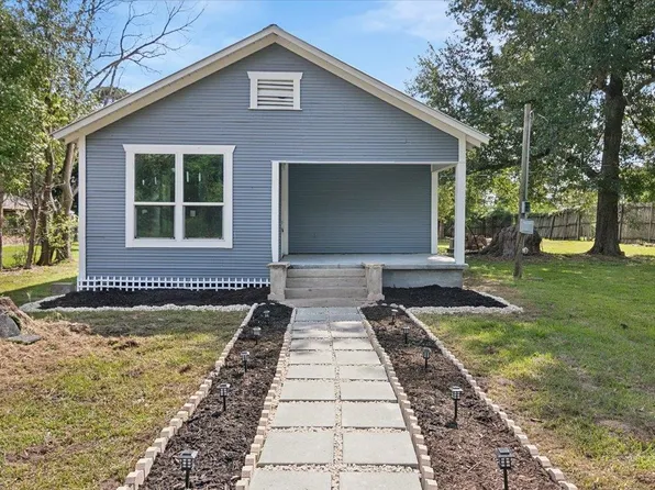 305 Rhode Island St, Orange, TX 77630