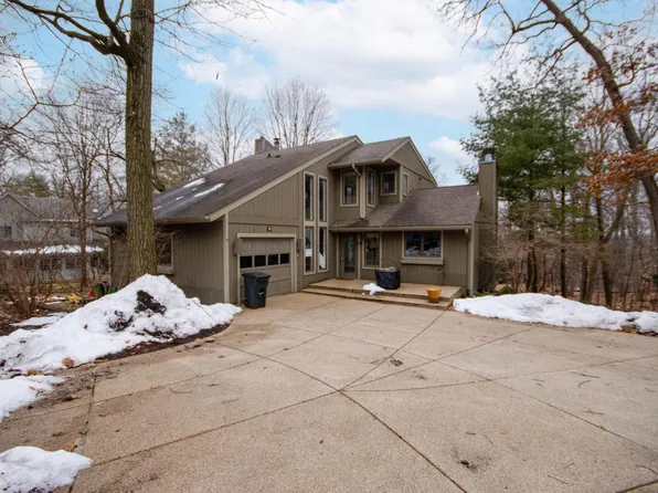 91 Medinah LANE, Fontana, WI 53125