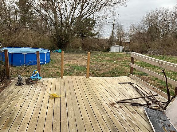 3rd image of 705 Mule Shed Ln