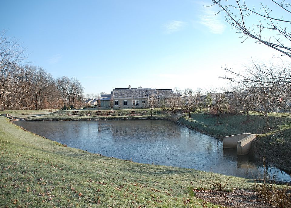 Water-view house with privac