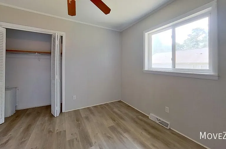 510 Wesley Ave — Photo 39