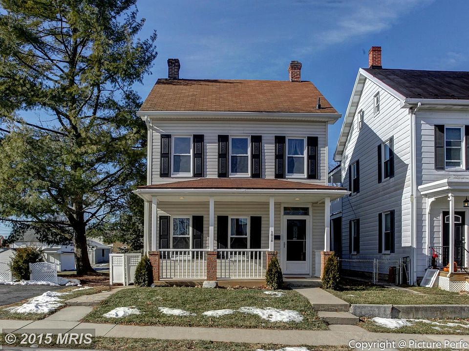 1st image of 1013 Corbett St