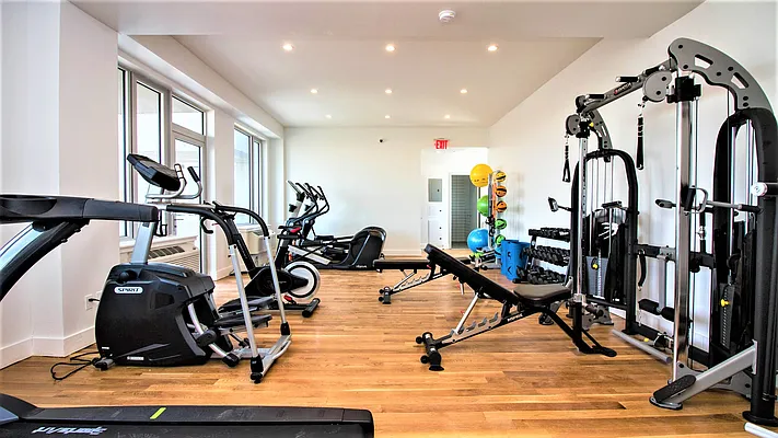 Rented by Nooklyn NYC LLC | media 82