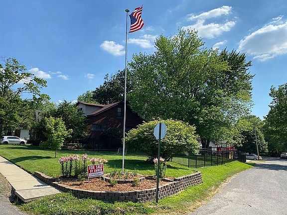 5th image of 709 S Rapp Ave