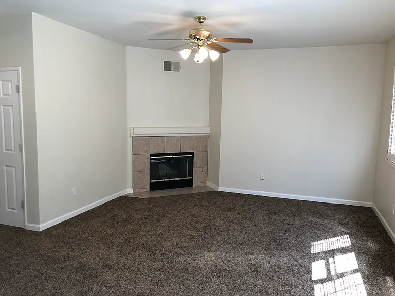 4334 Rockwood Ct — Photo 4