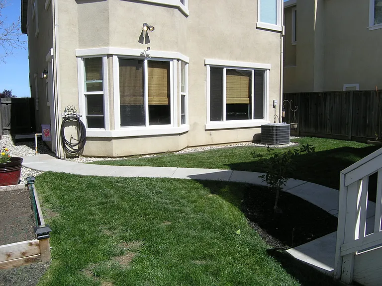 1335 Valley Glen Dr — Photo 11