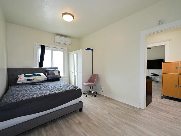 updated unit, super bright with many windows, furnished