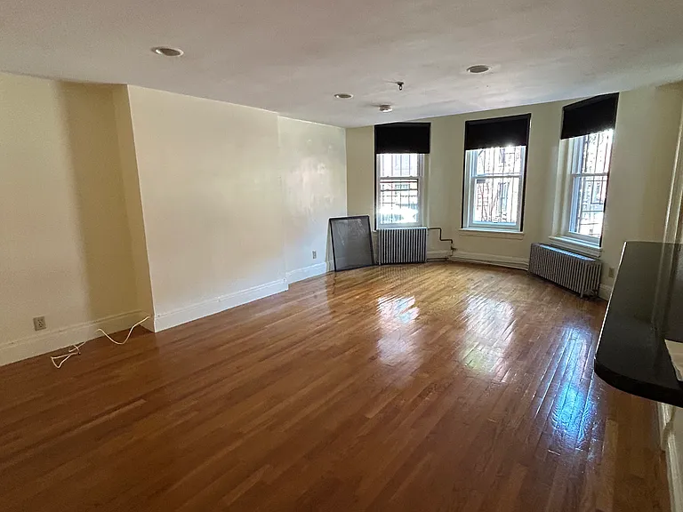 377 Commonwealth Ave #1 — Photo 1