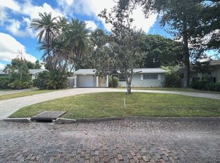 1243 Jungle Ave N, Saint Petersburg, FL 33710