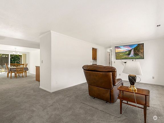 5th image of 23404 53rd Avenue W