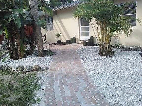 2nd image of 1510 Virginia Ln