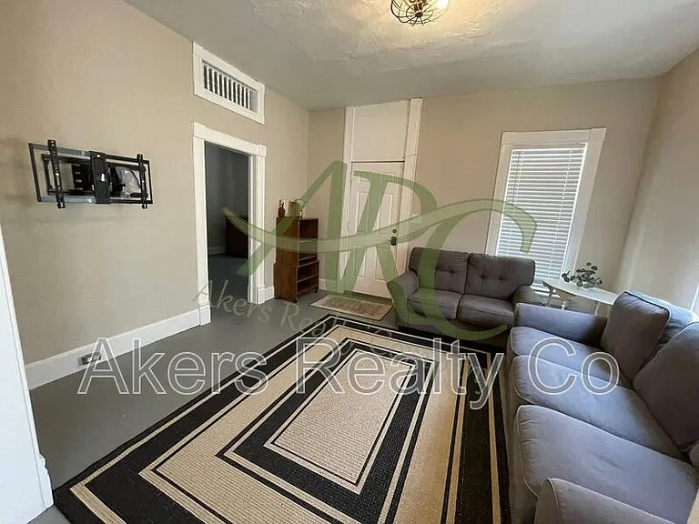 1119 West St — Photo 5