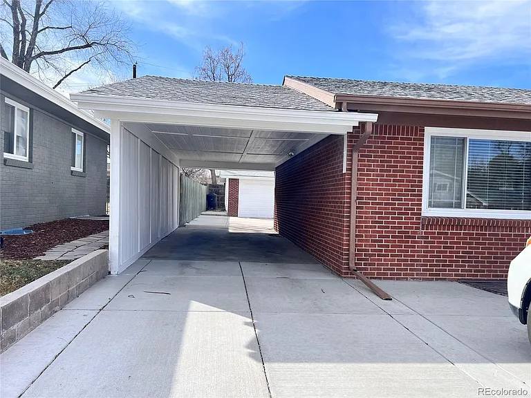 2271 S Vrain St — Photo 3
