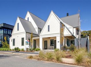 100 Carlyle Ln, Fayetteville, GA 30214