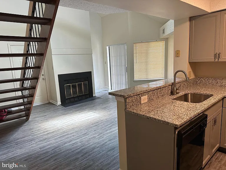 14003 Justin Way #5C — Photo 6