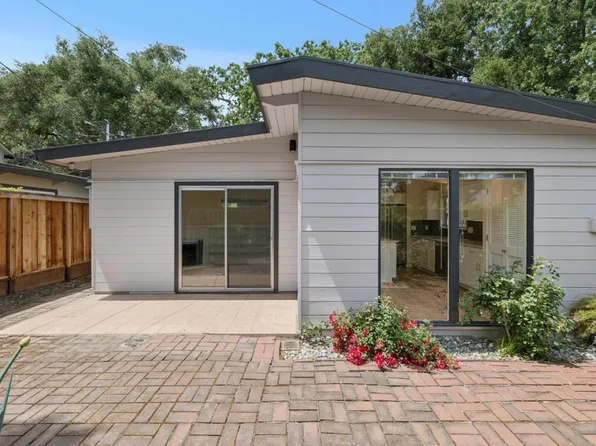 1565 Stanford Ave, Palo Alto, CA 94306