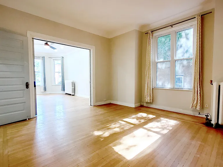116 Fairholt Rd S #2 — Photo 8