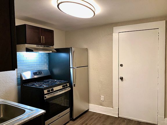 2nd image of 624 California Ave APT 5