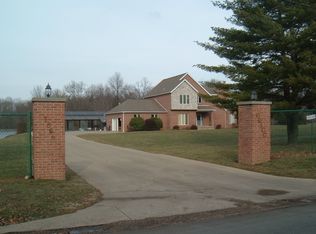 1866 Gragg St, Centralia, IL 62801