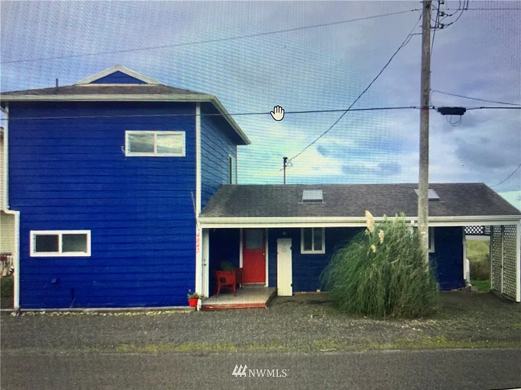 4843 Pacific Avenue photo 1