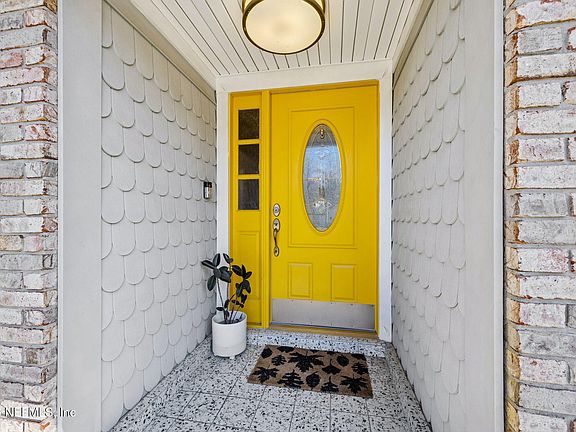 4th image of 1229 SHALLOWFORD Drive W