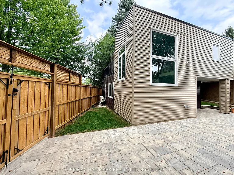 48R Bradgate Rd — Photo 5