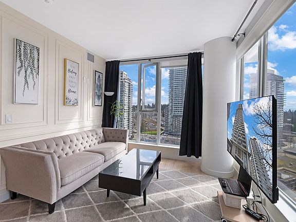 5th image of 567 Clarke Rd #1309