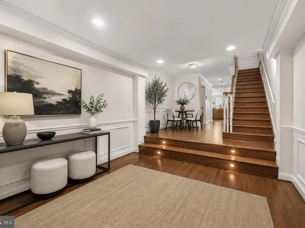 1933 Fleet St, Baltimore, MD 21231