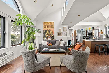 138 Seeley Street, #3A