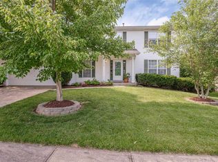 1156 Hampton Meadows Dr, Dardenne Prairie, MO