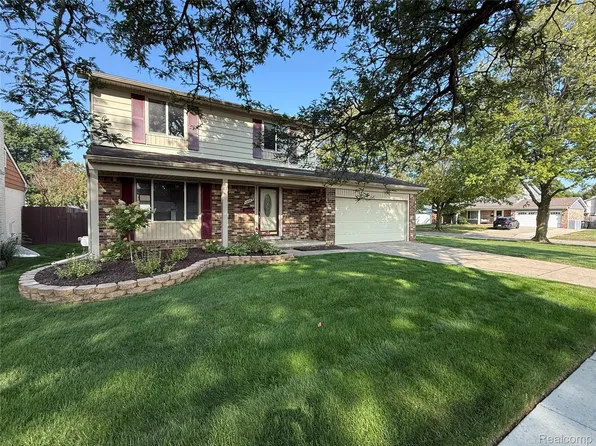 14469 Bassett St, Livonia, MI 48154