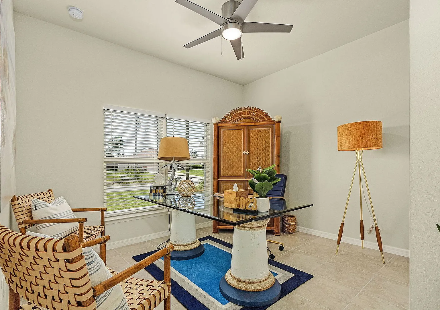 Modern Cape Coral Home with 3-Car Garage, Designer Upgrades & Flexible 4-Bedroom Layout! — Photo 3