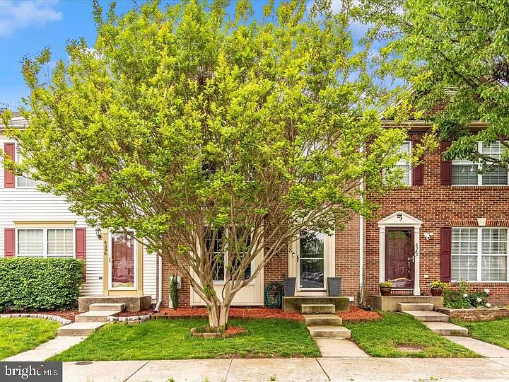 6338 Towncrest Ct — Photo 1