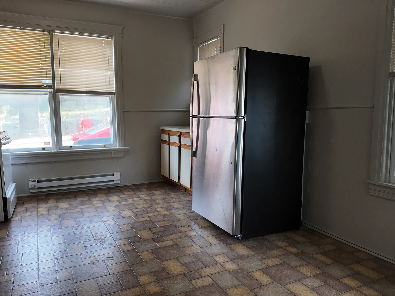 1 bed, $1,050 — Photo 2