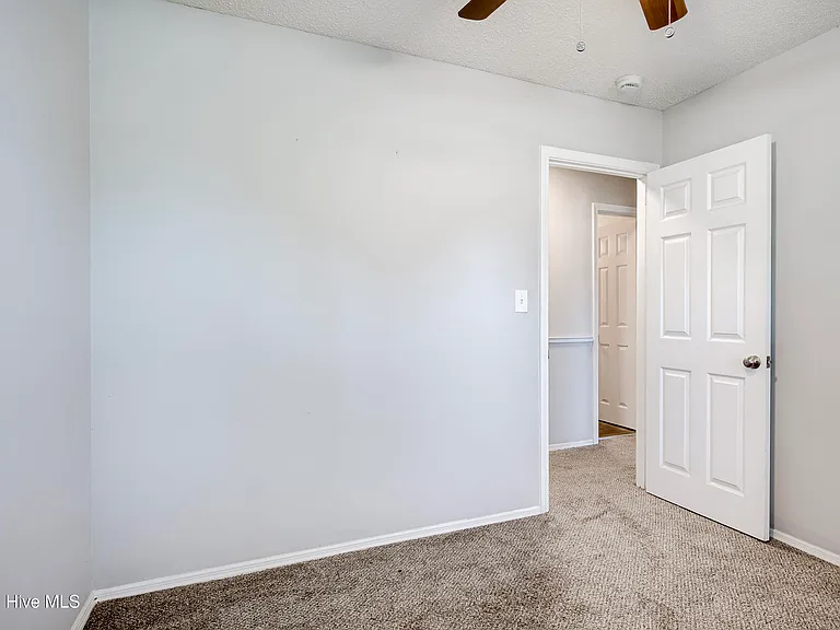 2107 Faircrest Ave #A — Photo 9