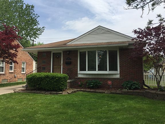 4th image of 7817 Park Ave
