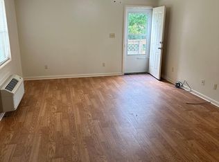 407 Crook St #B, Hampton, TN 37658