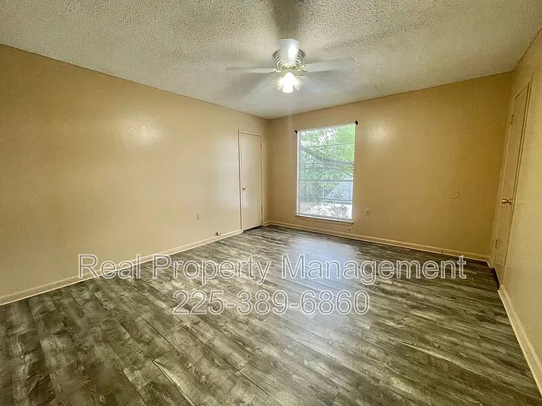 10952 Cherry Hill Ave #4 — Photo 7